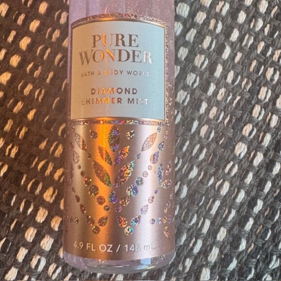 Bath & Body Works PURE WONDER 5pc gift set - Picture 9 of 10